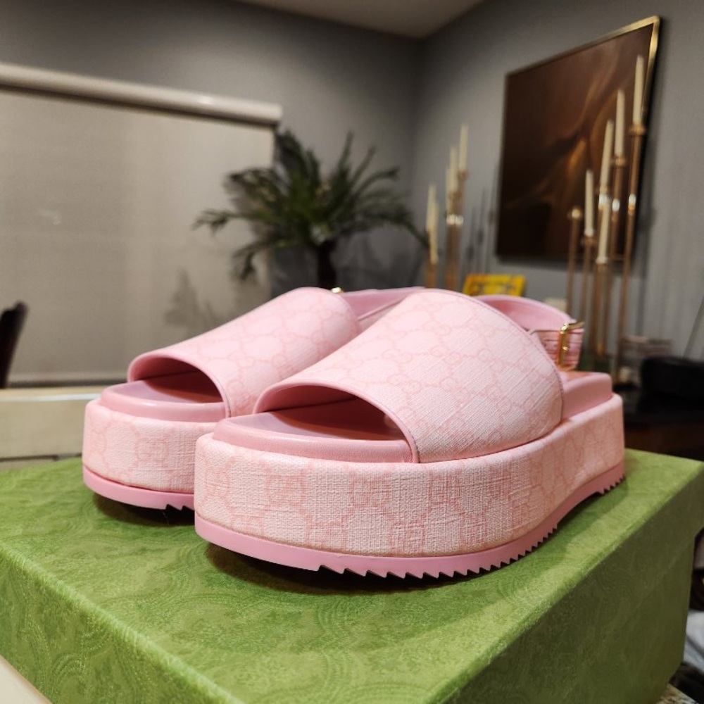 NEW Gucci Supreme Pink Monogram Coated Canvas & Leather Platform Sandal Size 37 - Picture 10 of 12